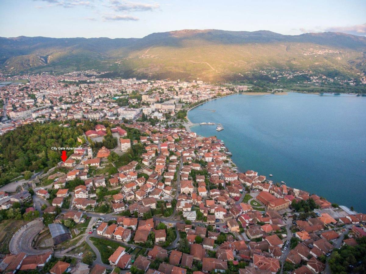 City Gate Apartment Ohrid Extérieur photo